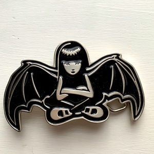 Vintage Emily Strange Goth belt buckle, bat belt buckle, black and chrome 🦇